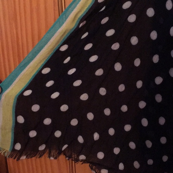 Fashion scarf! - Picture 2 of 3